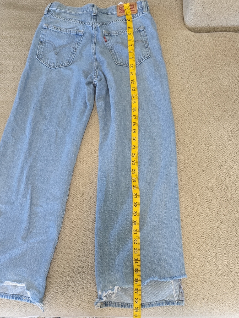 Levi's High Waisted Straight Jeans - Size 27 - Picture 12 of 14